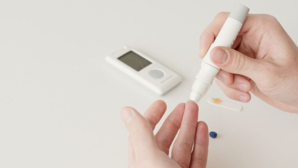 A Simple Way to Understand It

Think of your metabolism like a balance scale:

One side is glucose intake
The other is glucose usage

Pre-diabetes happens when:

👉 Intake stays the same
👉 But usage starts slowing down

The solution is not panic—it’s balance restoration.