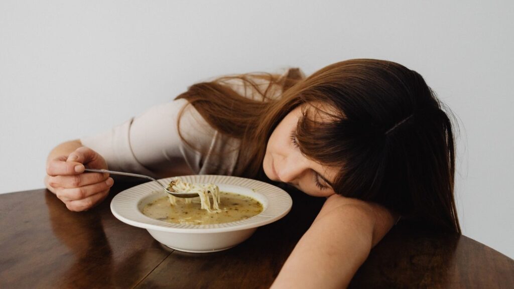 The 10-Minute Rule After Eating: A Simple Habit That Can Transform Your Health