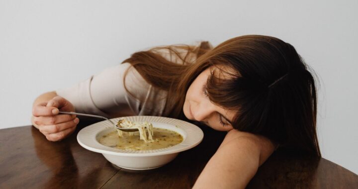 The 10-Minute Rule After Eating: A Simple Habit That Can Transform Your Health